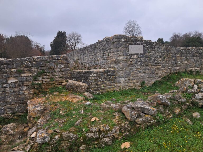 parco archeologico Nesazio 2